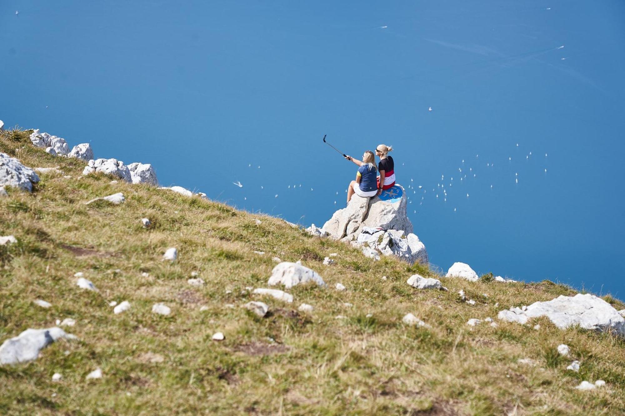 Hotel Dolomiti - Azzurro Club Polsa エクステリア 写真