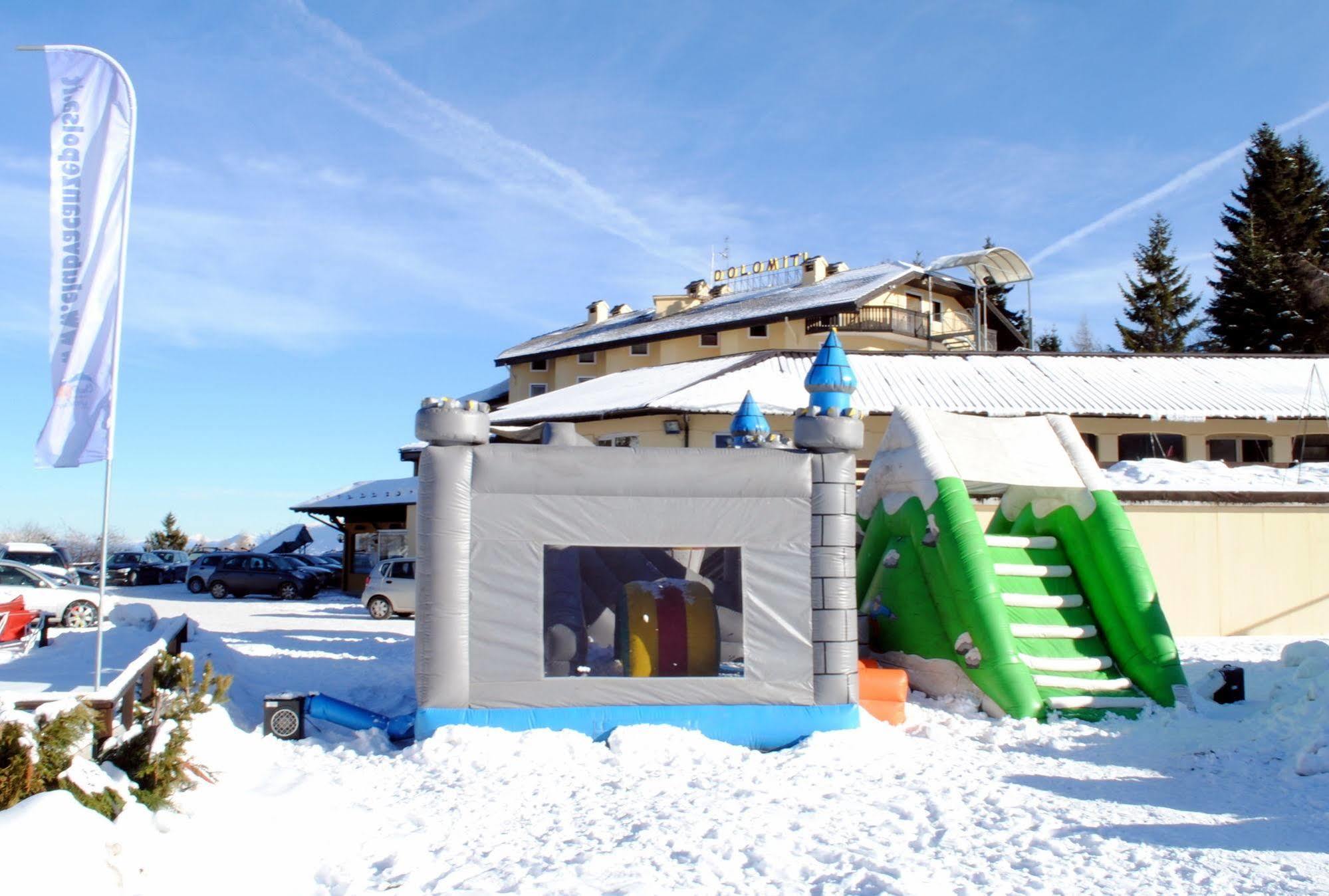 Hotel Dolomiti - Azzurro Club Polsa エクステリア 写真